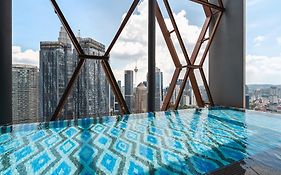 Scarletz Klcc Apartments By Soulasia